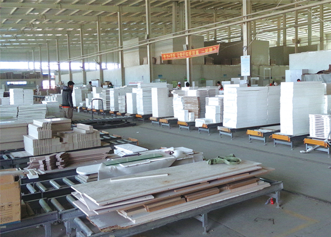 公司擁有涂裝成套設備和噴烤漆技術